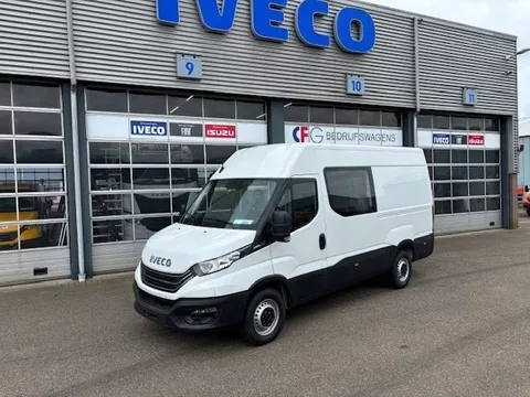 Iveco Daily 35S16V Crew Cab Euro 6 A8 automatic