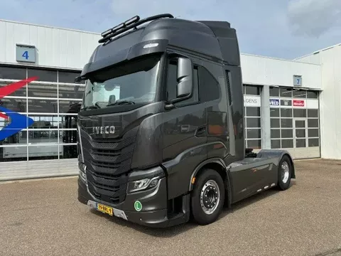 Iveco S-WAY AS440S57T/P