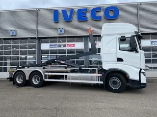 Iveco X-WAY 570 6x2 hooklift 30 ton