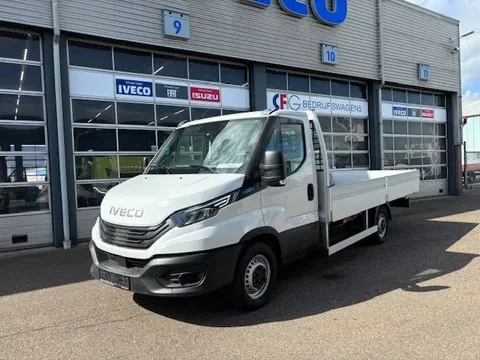 Iveco Daily Electric 38S14E 74 kW open laadbak