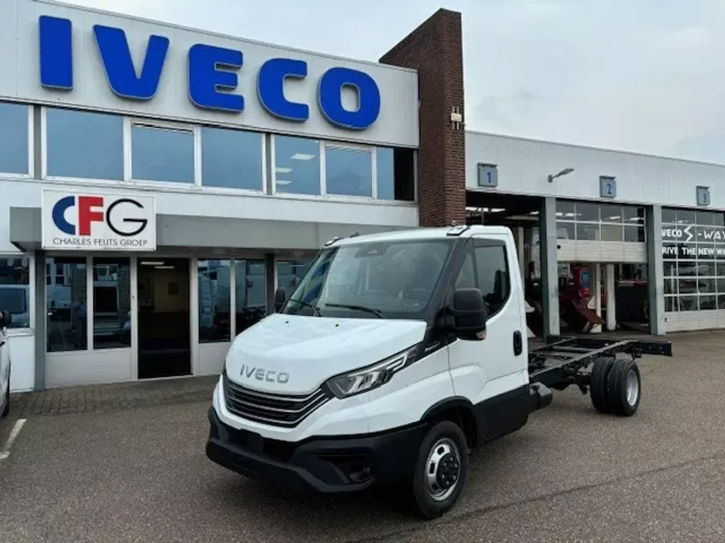 Iveco Daily MY24 40C16H Automatic chassis cabine